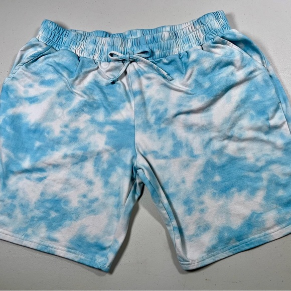 Women's Blue Tie-Dye Hoodie and Shorts Set, 2X - Picture 8 of 14